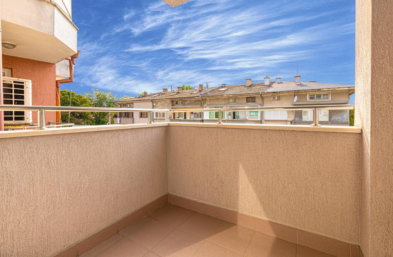 Modernly-Designed 1Bd Apartment With A Nice Terrace Plovdiv Exterior photo